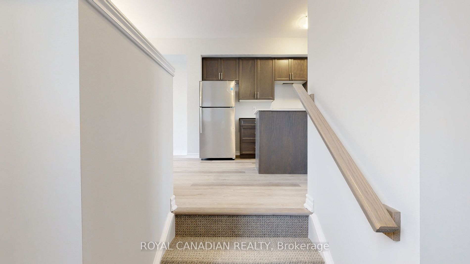 290 Equestrian Way, ##5