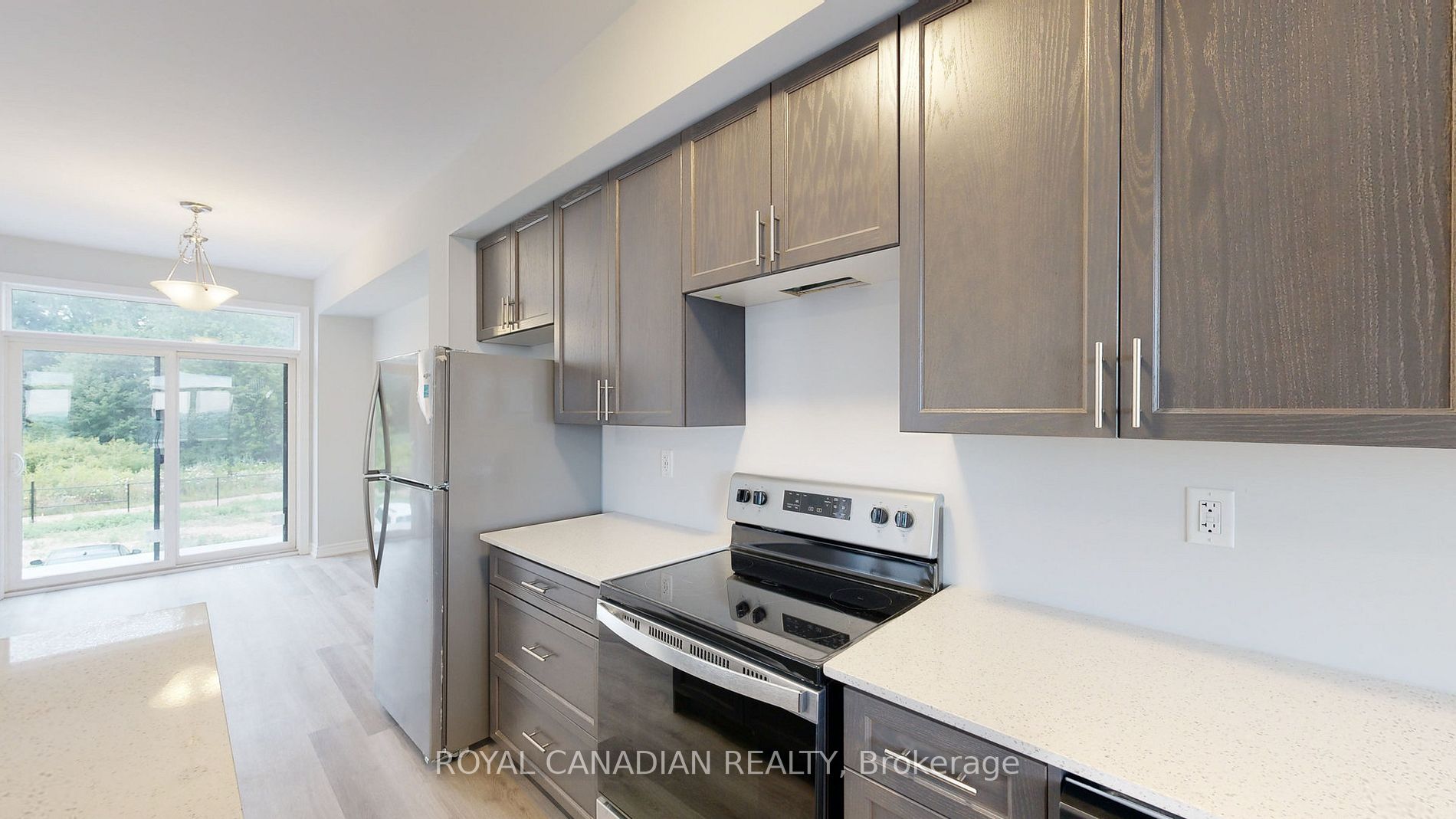 290 Equestrian Way, ##5