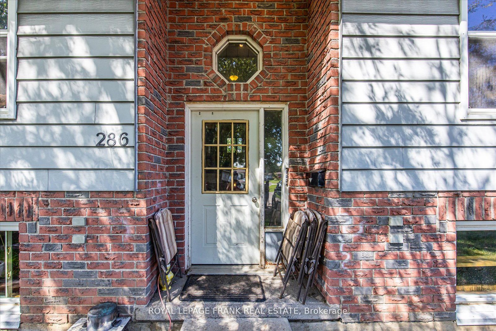 286 William St N