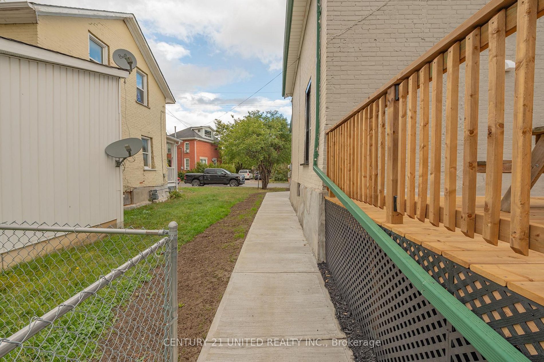 151 Park Pl