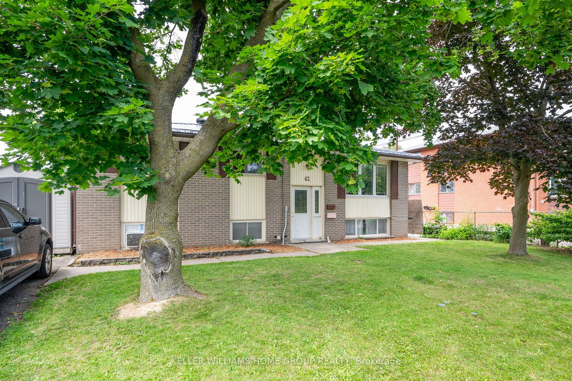 42 Daniel Ave