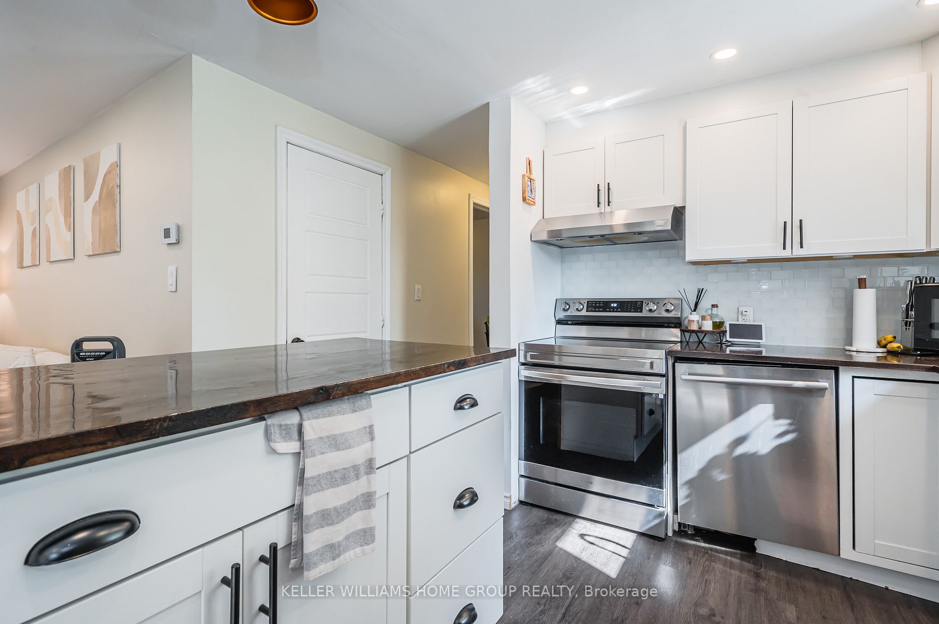 42 Daniel Ave