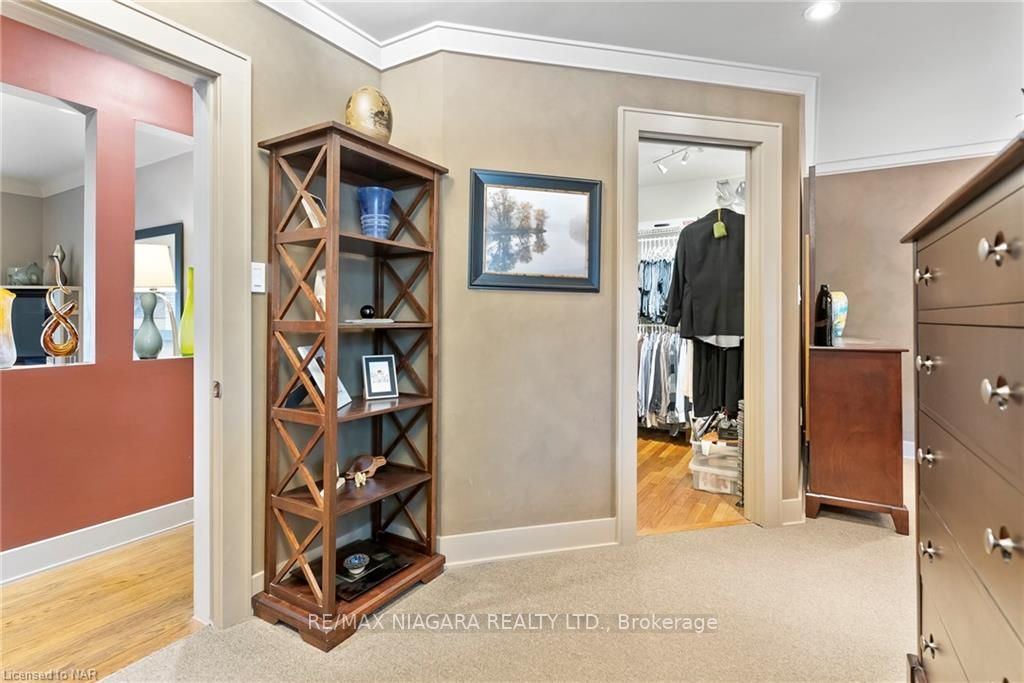 47 Aquadale Dr