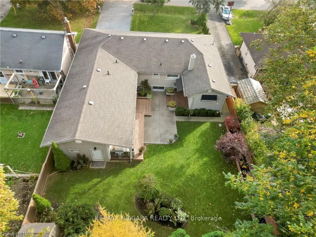 47 Aquadale Dr