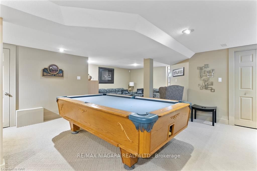 47 Aquadale Dr