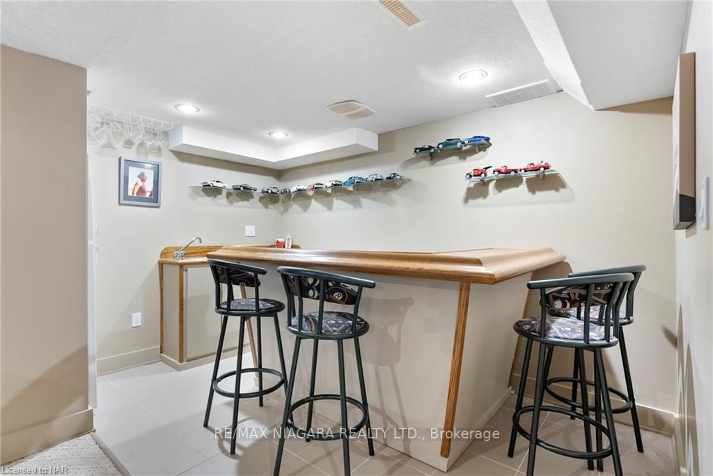 47 Aquadale Dr