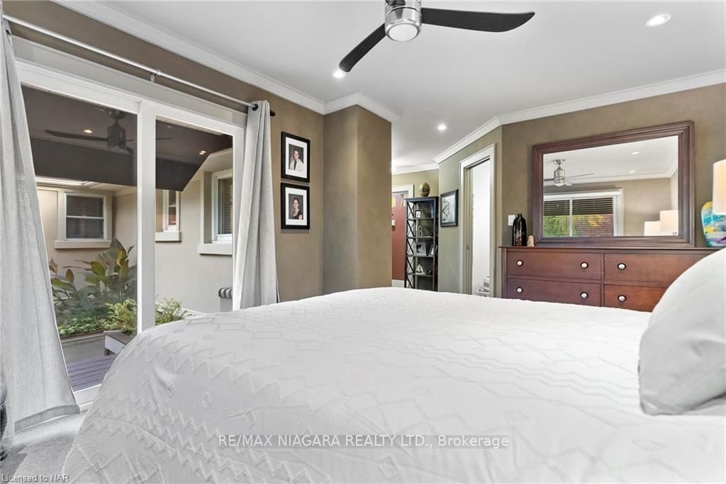 47 Aquadale Dr