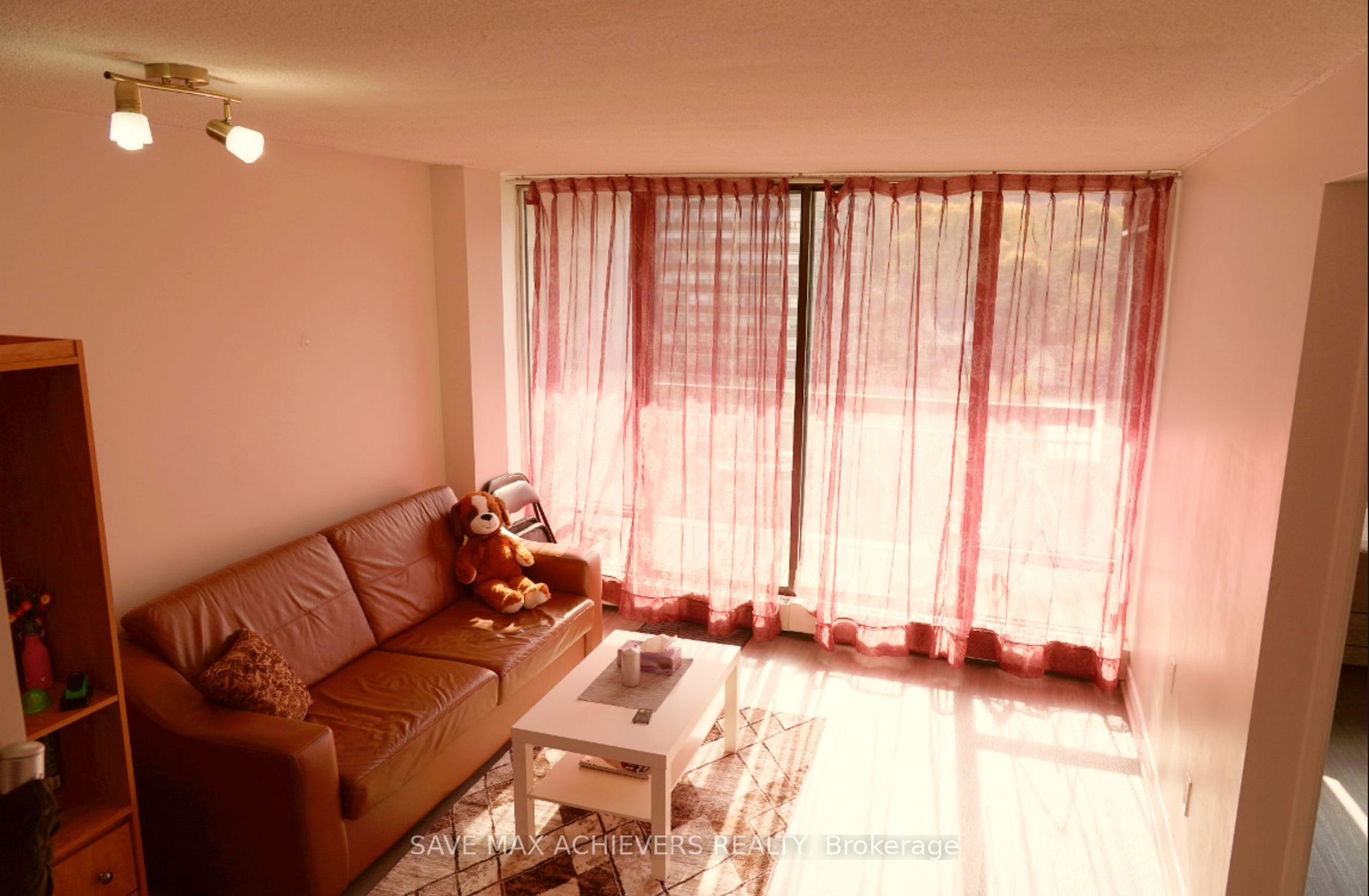 150 Charlton Ave E, #2205