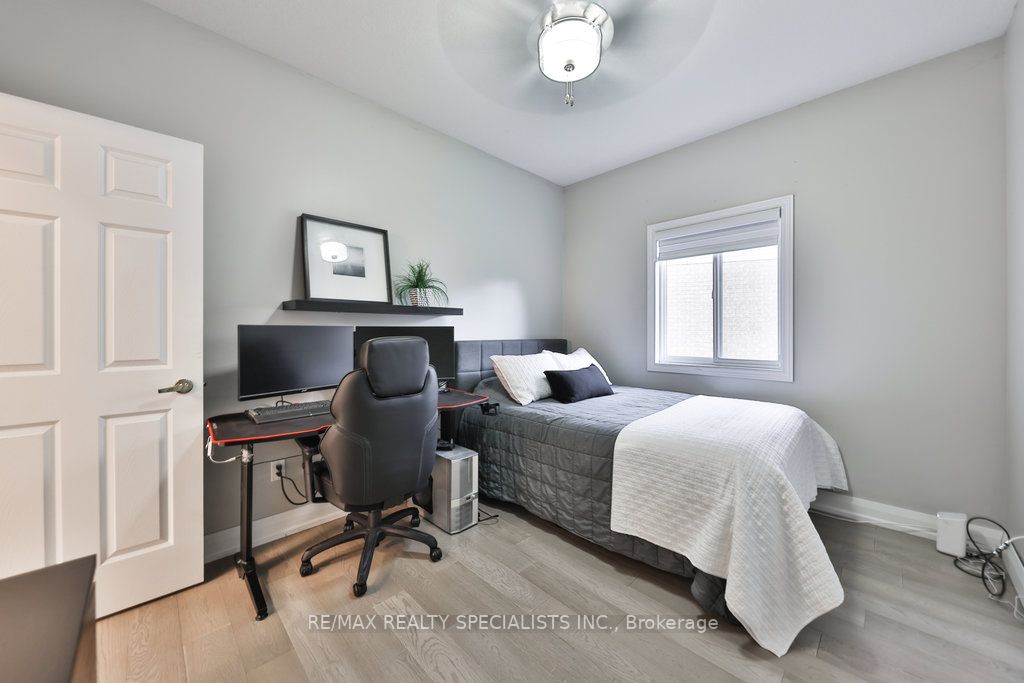 17 Haney Dr