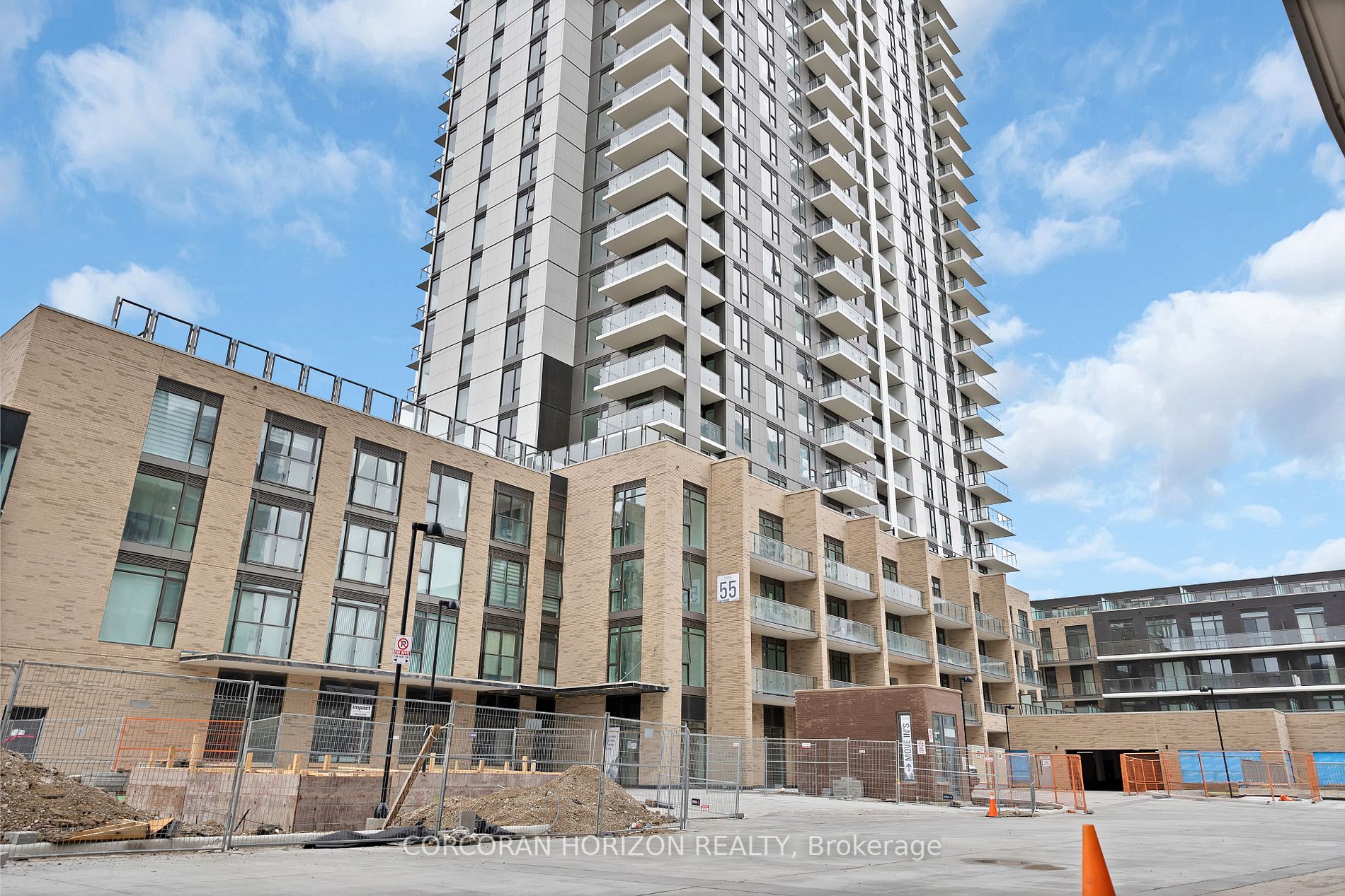55 Duke St W, #1605