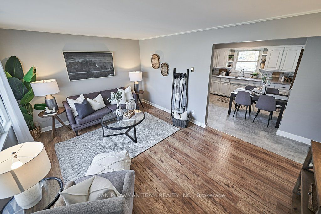 139 Queen St