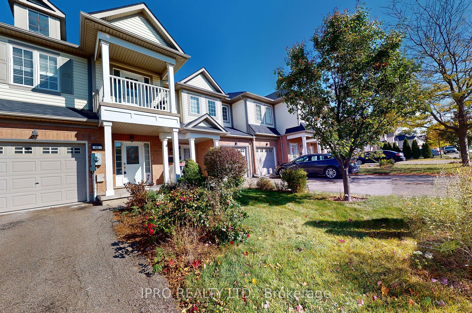 42 Chloe St