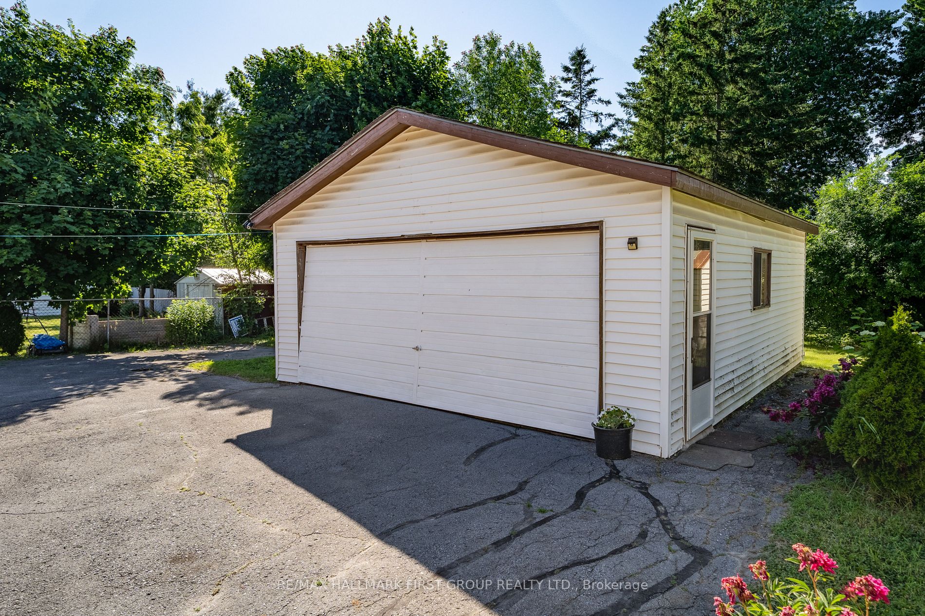 193 Marilyn Ave