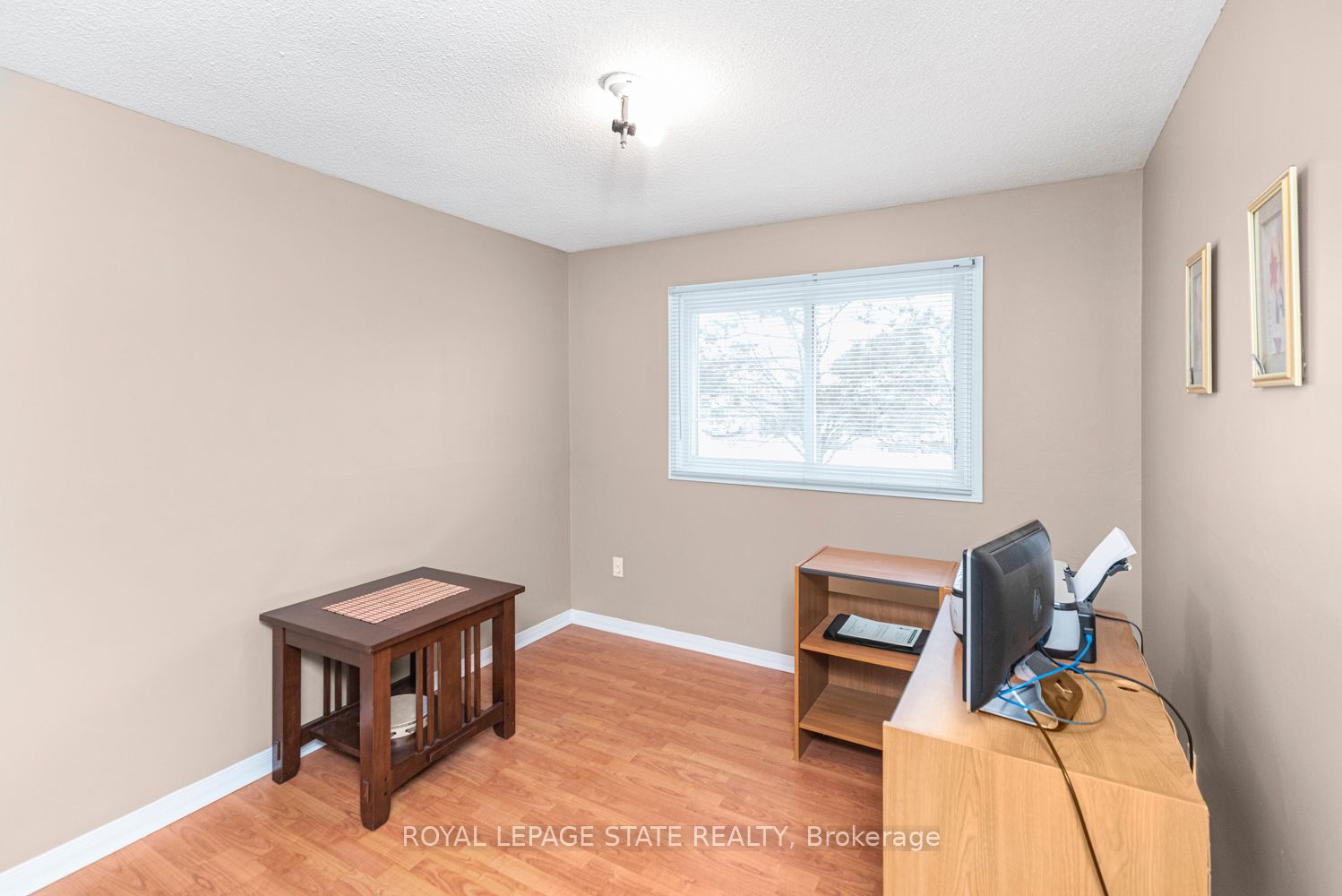 1 Royalwood Crt, #15