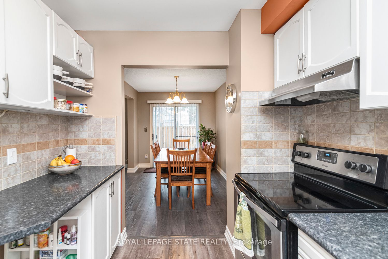1 Royalwood Crt, #15