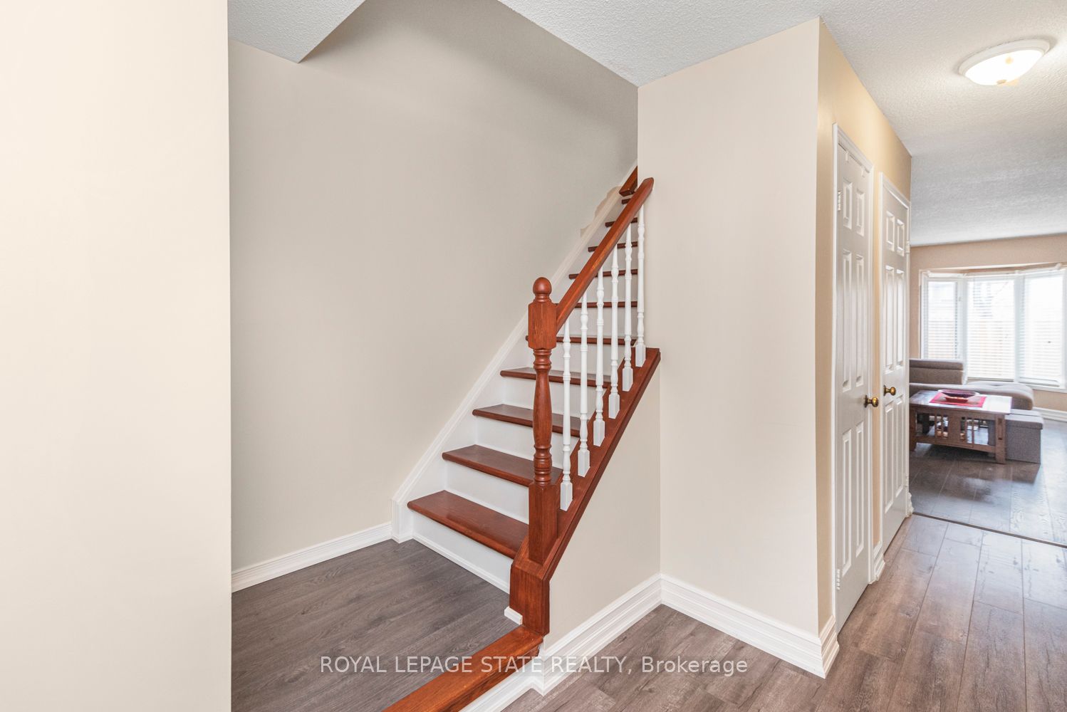 1 Royalwood Crt, #15