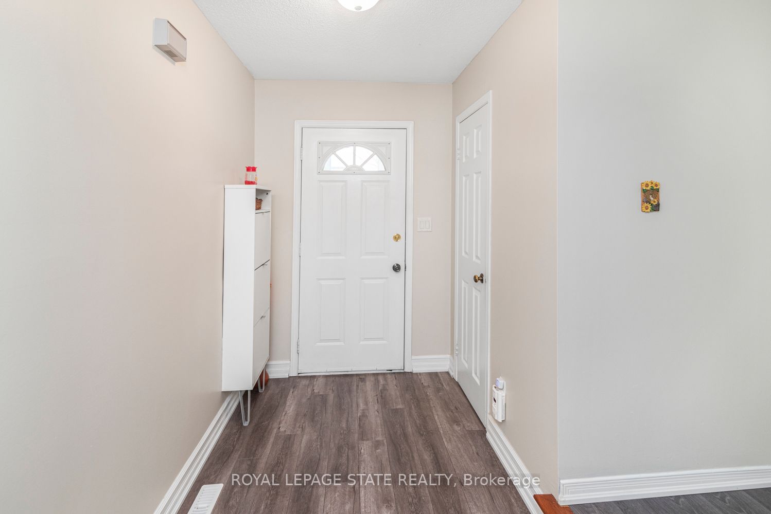 1 Royalwood Crt, #15