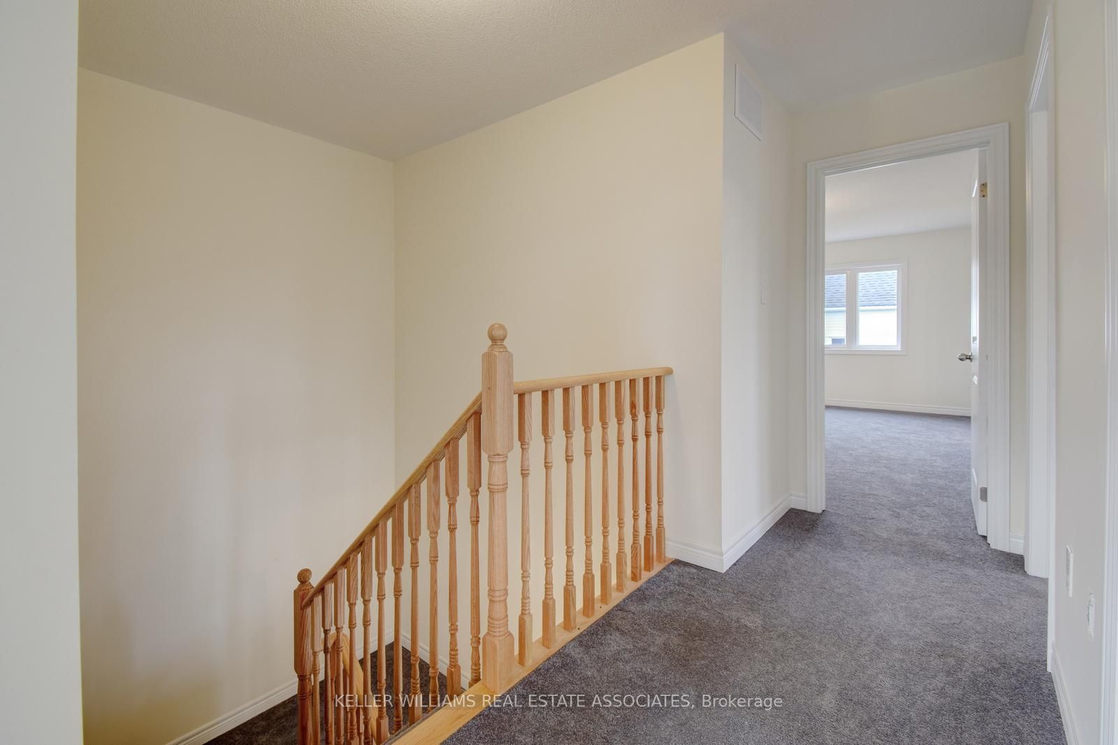 916 Bamford Terr