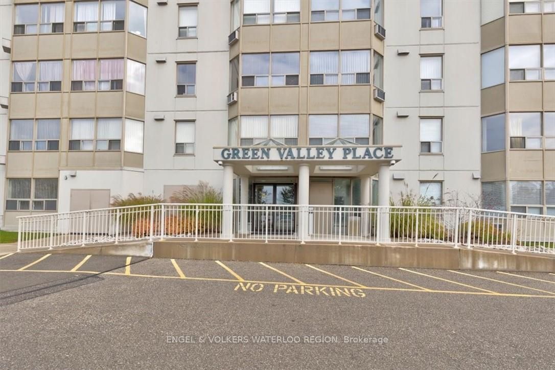 35 Green Valley Dr, #204