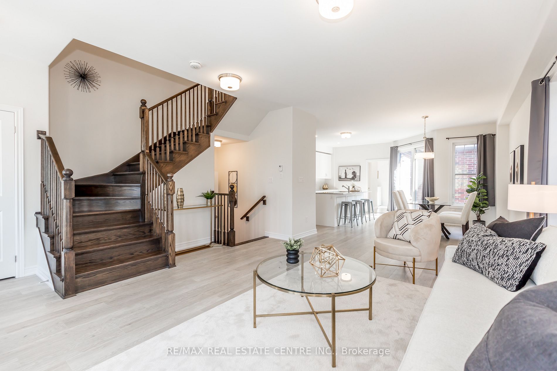 1049 Rippingale Tr
