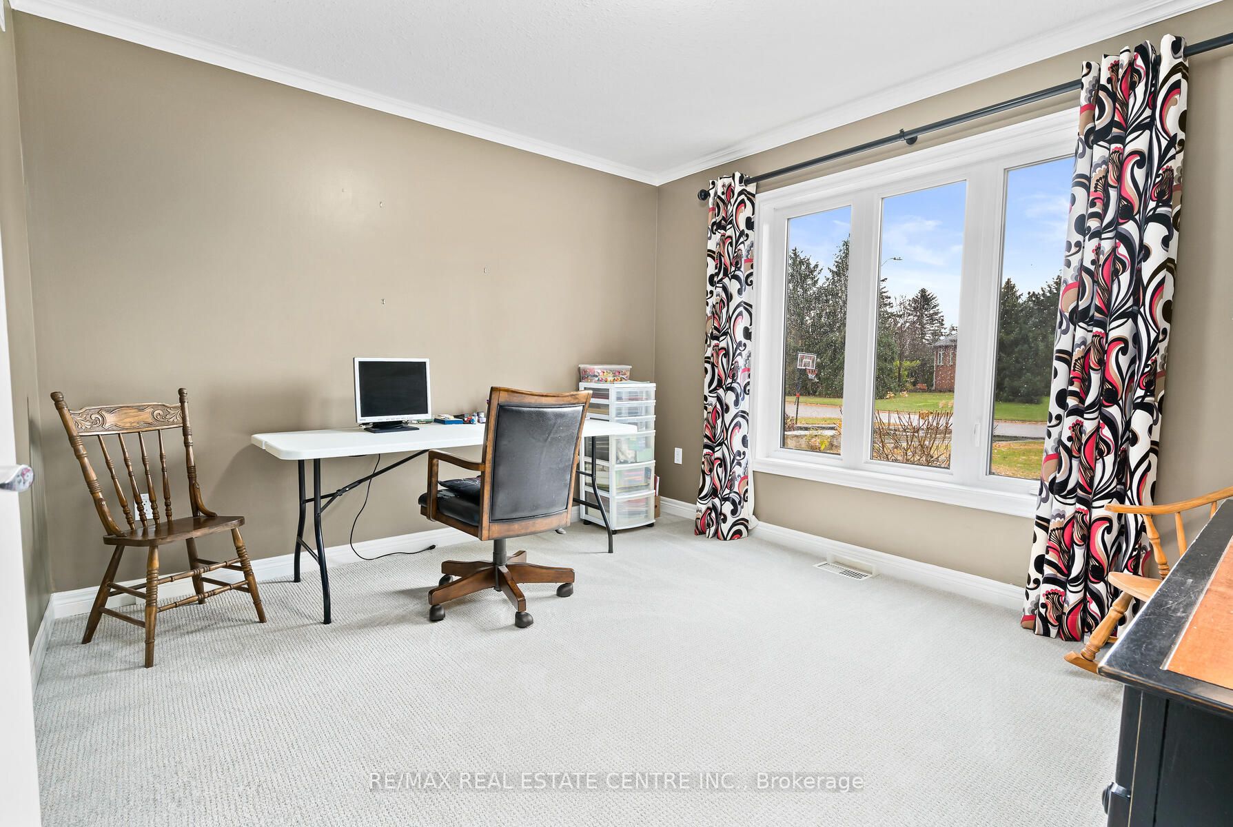 50 Delarmbro Dr