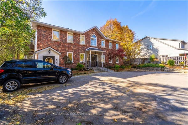 81 Hamilton St N, Hamilton