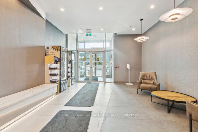 60 Frederick St N, #1407