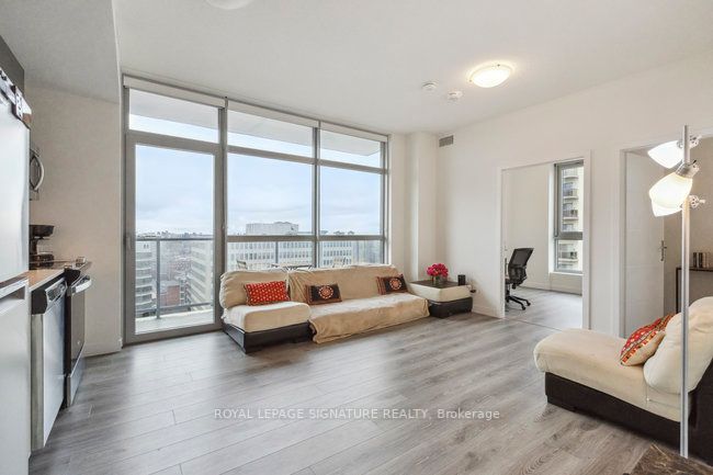 60 Frederick St N, #1407