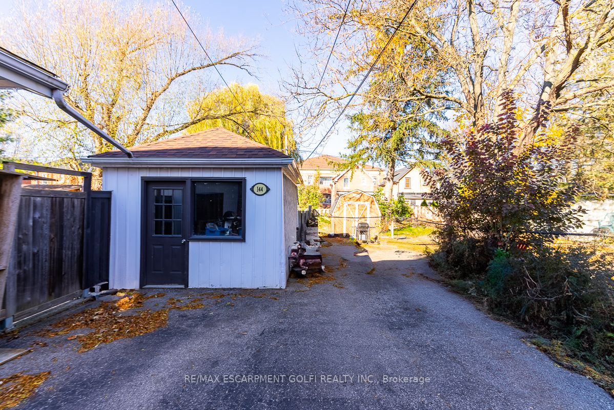 146 Sheridan St