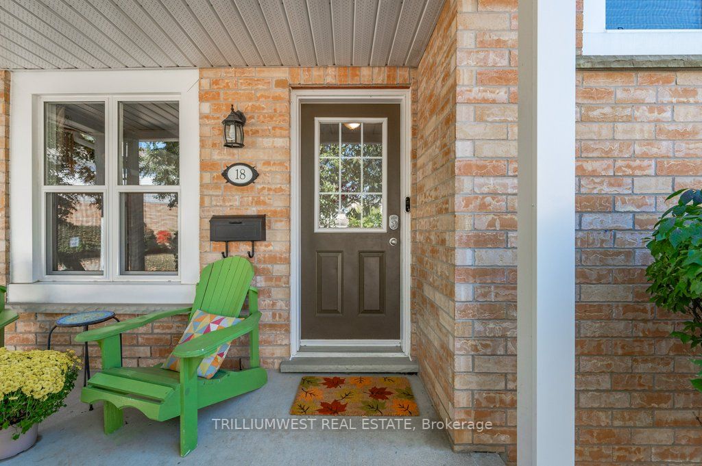 240 London Rd W, #18