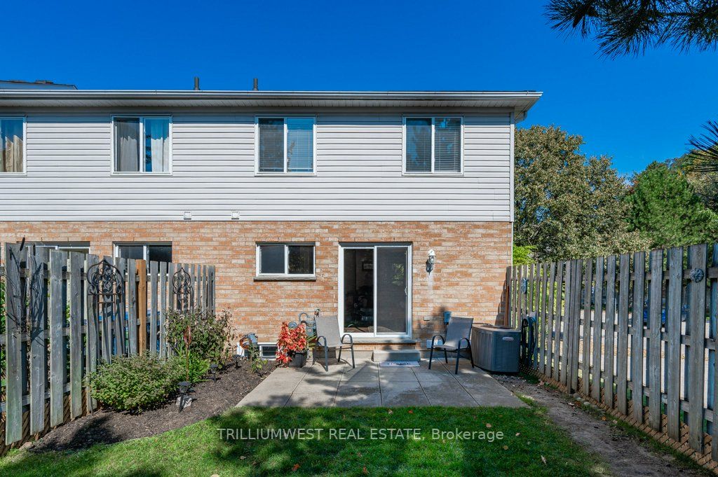 240 London Rd W, #18