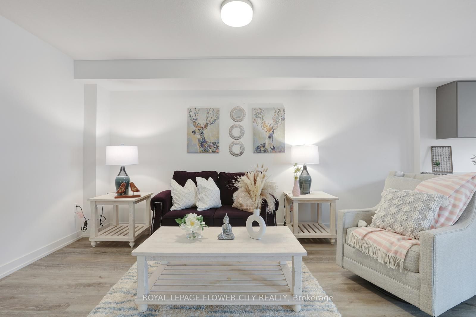 205 West Oak Tr, #16