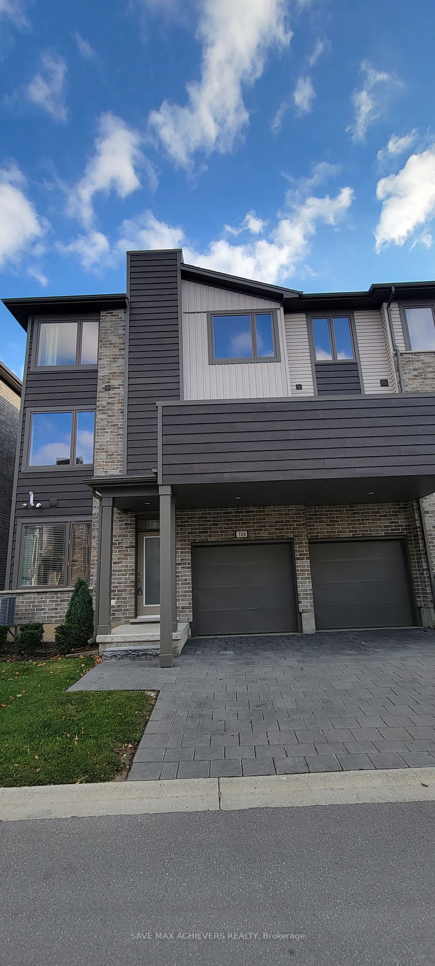 1960 Dalmagarry Rd, #108