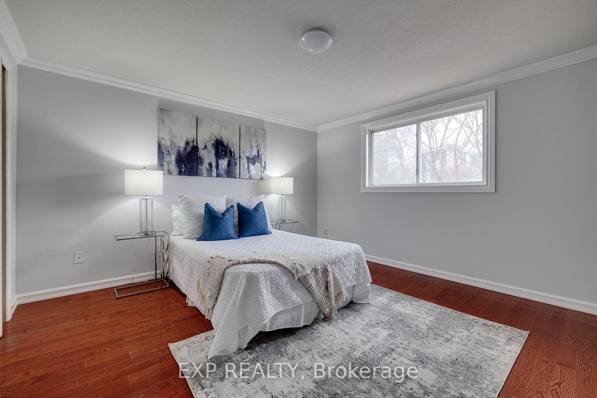 146 Mooregate Cres