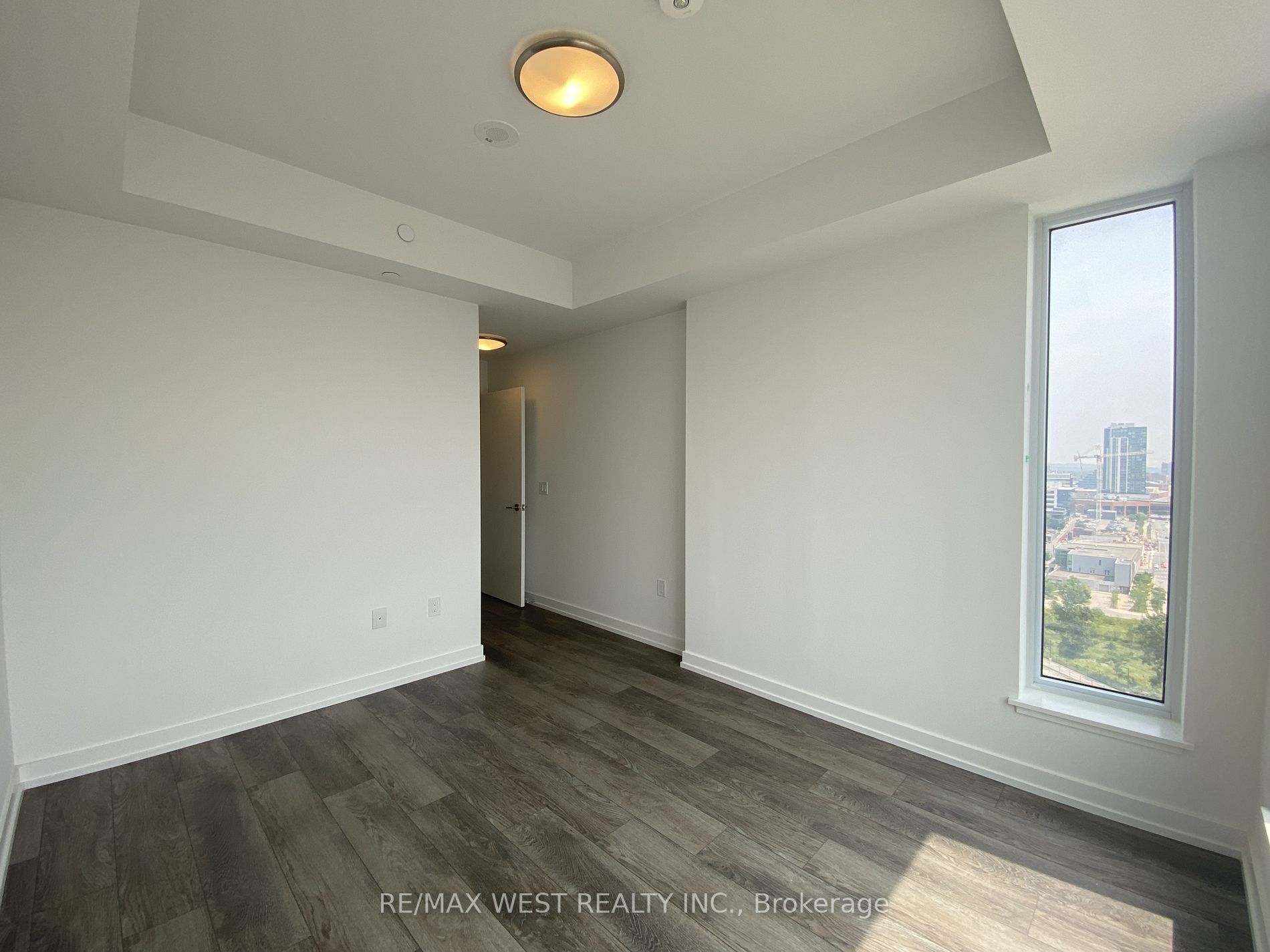 15 Wellington St, #1606