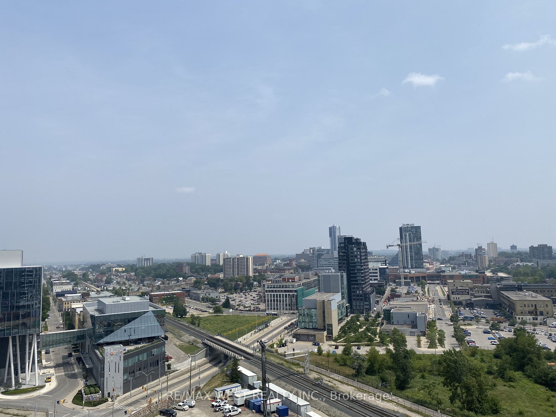 15 Wellington St, #1606