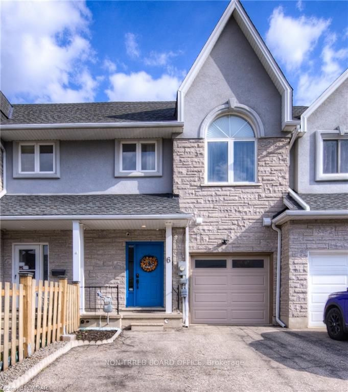 6 Golden Terrace Crt