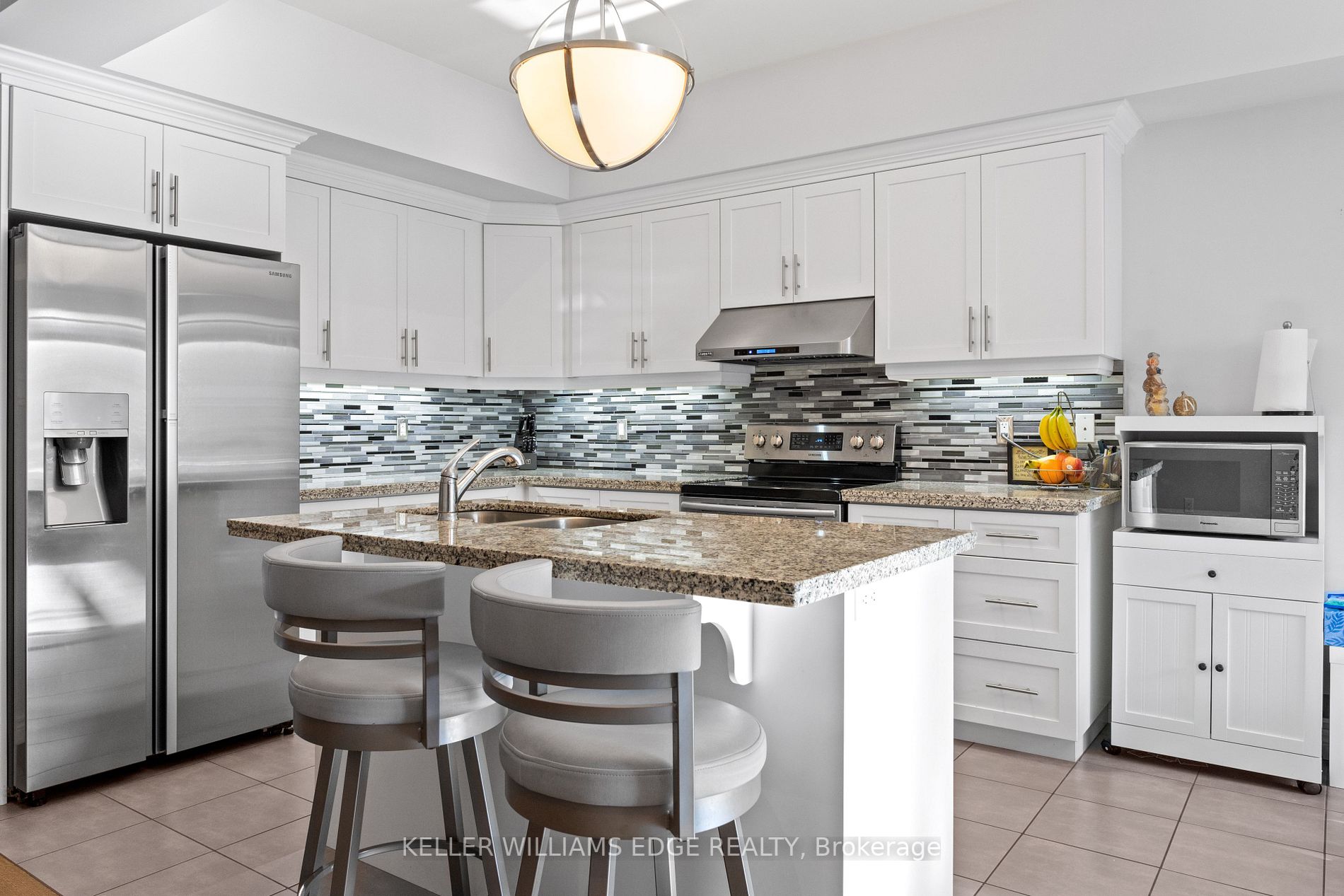 98 Shoreview Pl, #19