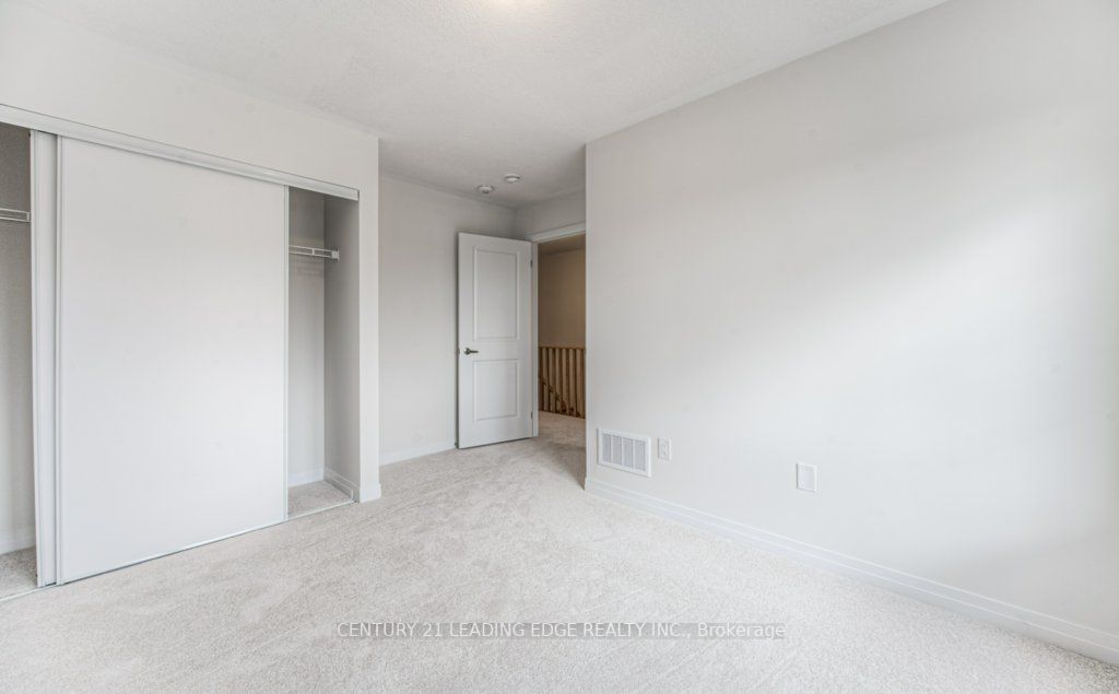 6 Crossmore Cres