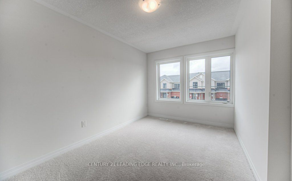 6 Crossmore Cres