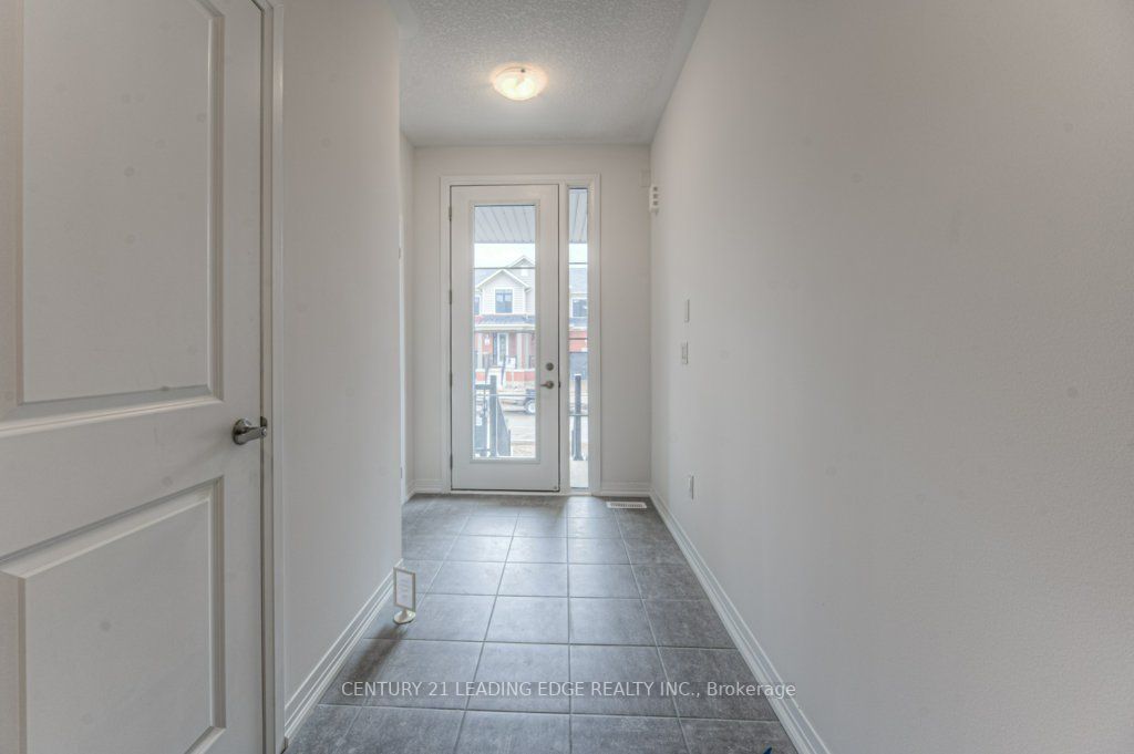 6 Crossmore Cres