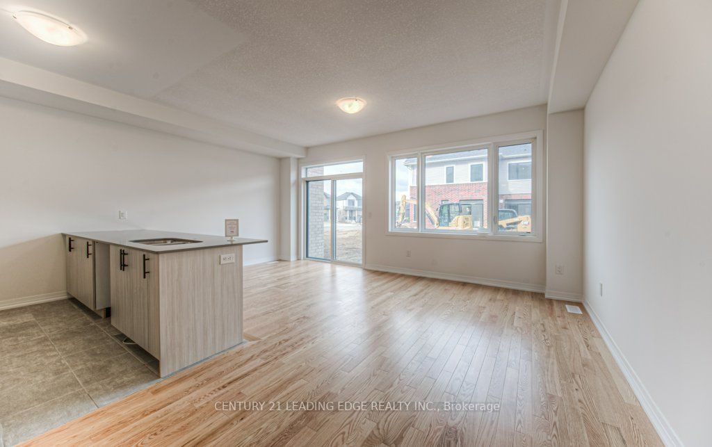 6 Crossmore Cres