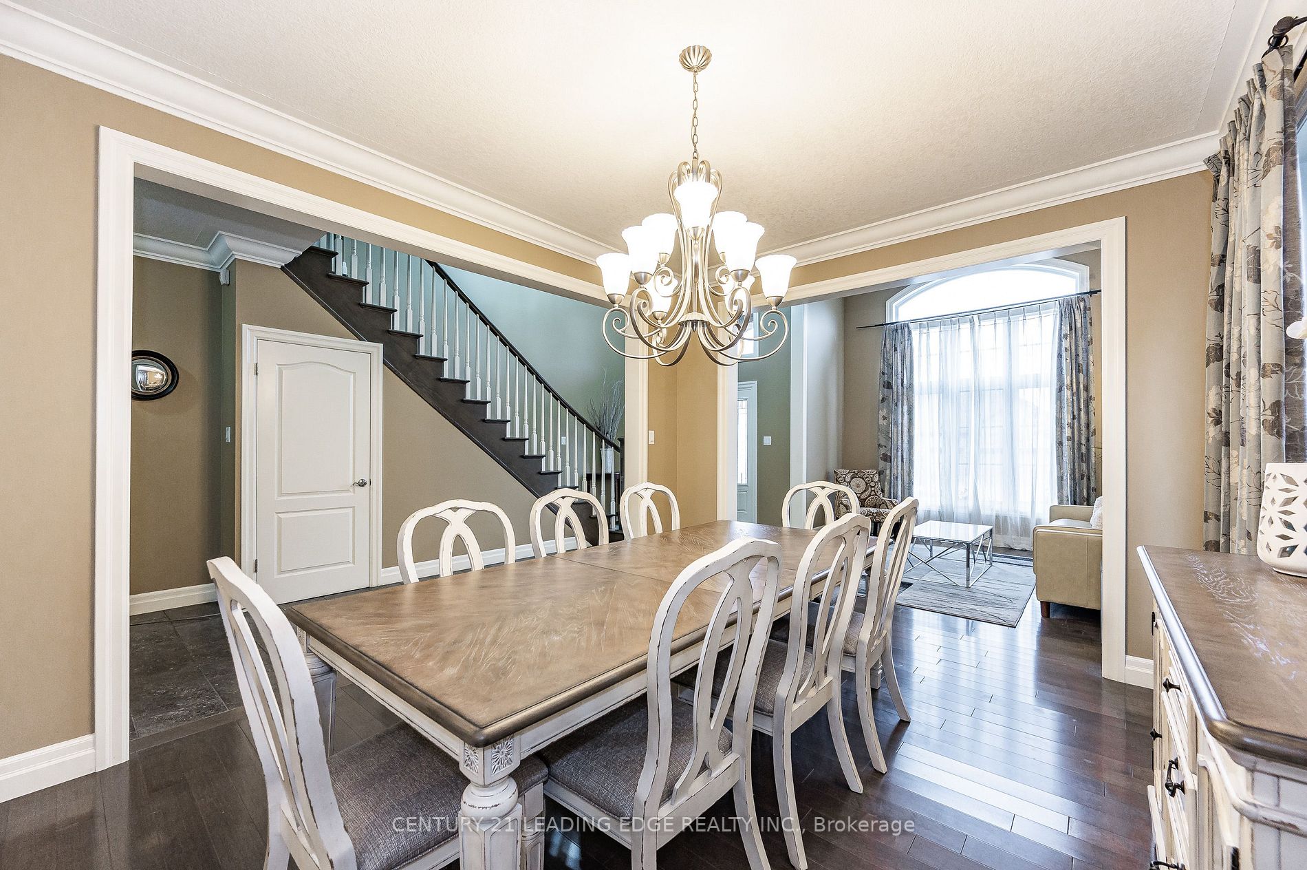 323 Terrace Wood Cres