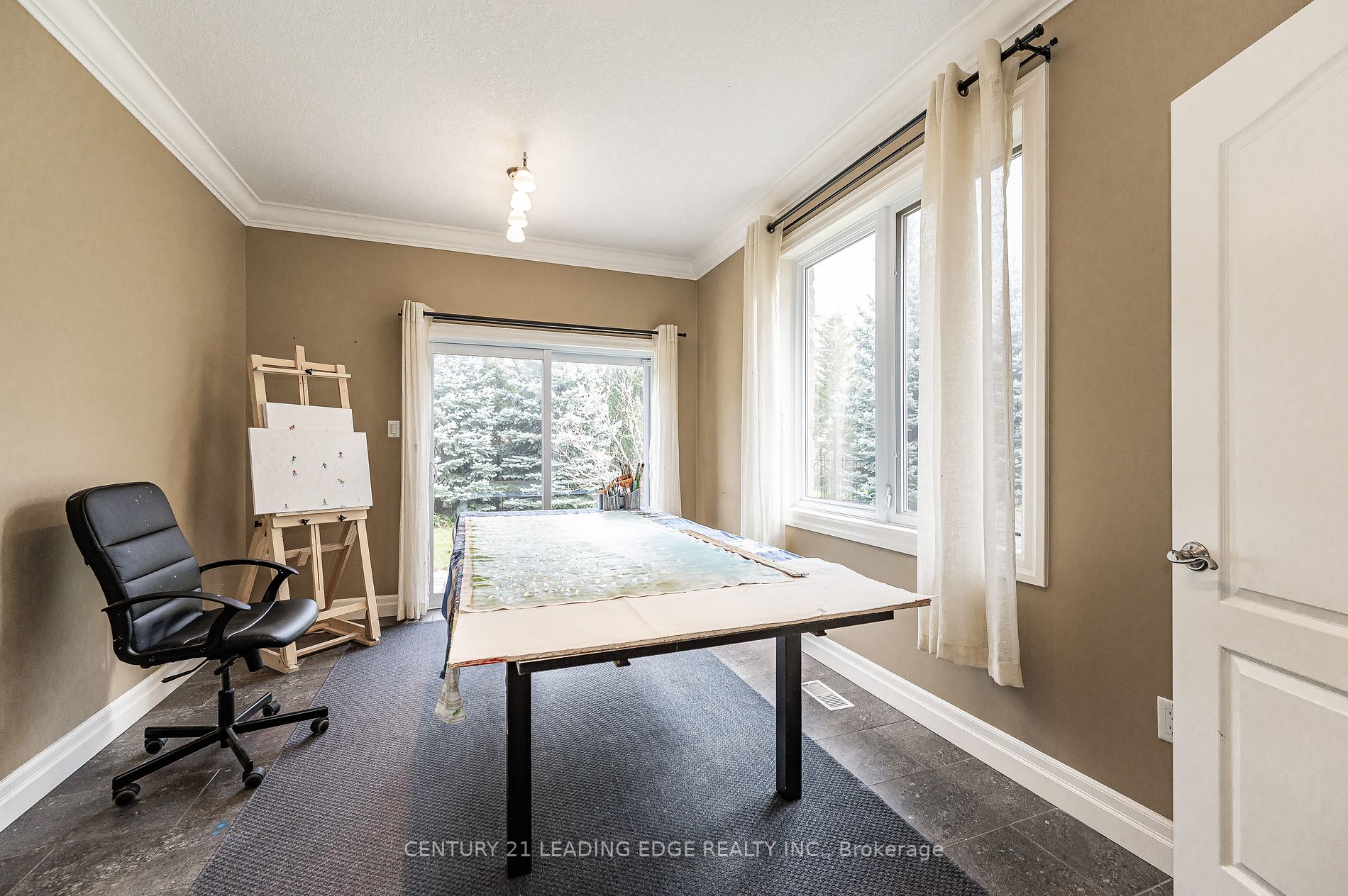 323 Terrace Wood Cres