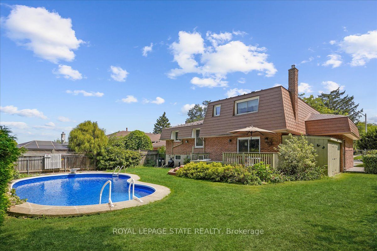 19 Brae Crest Dr
