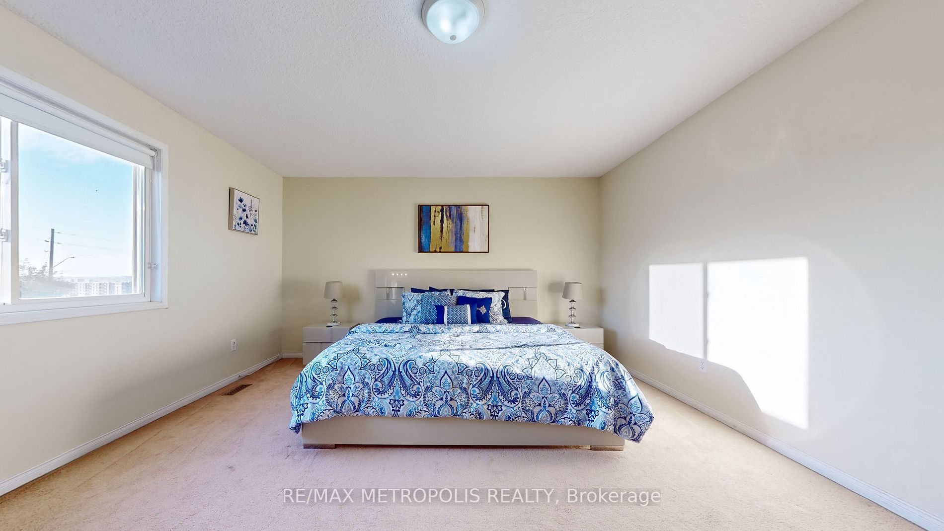 3 Bloomington Dr