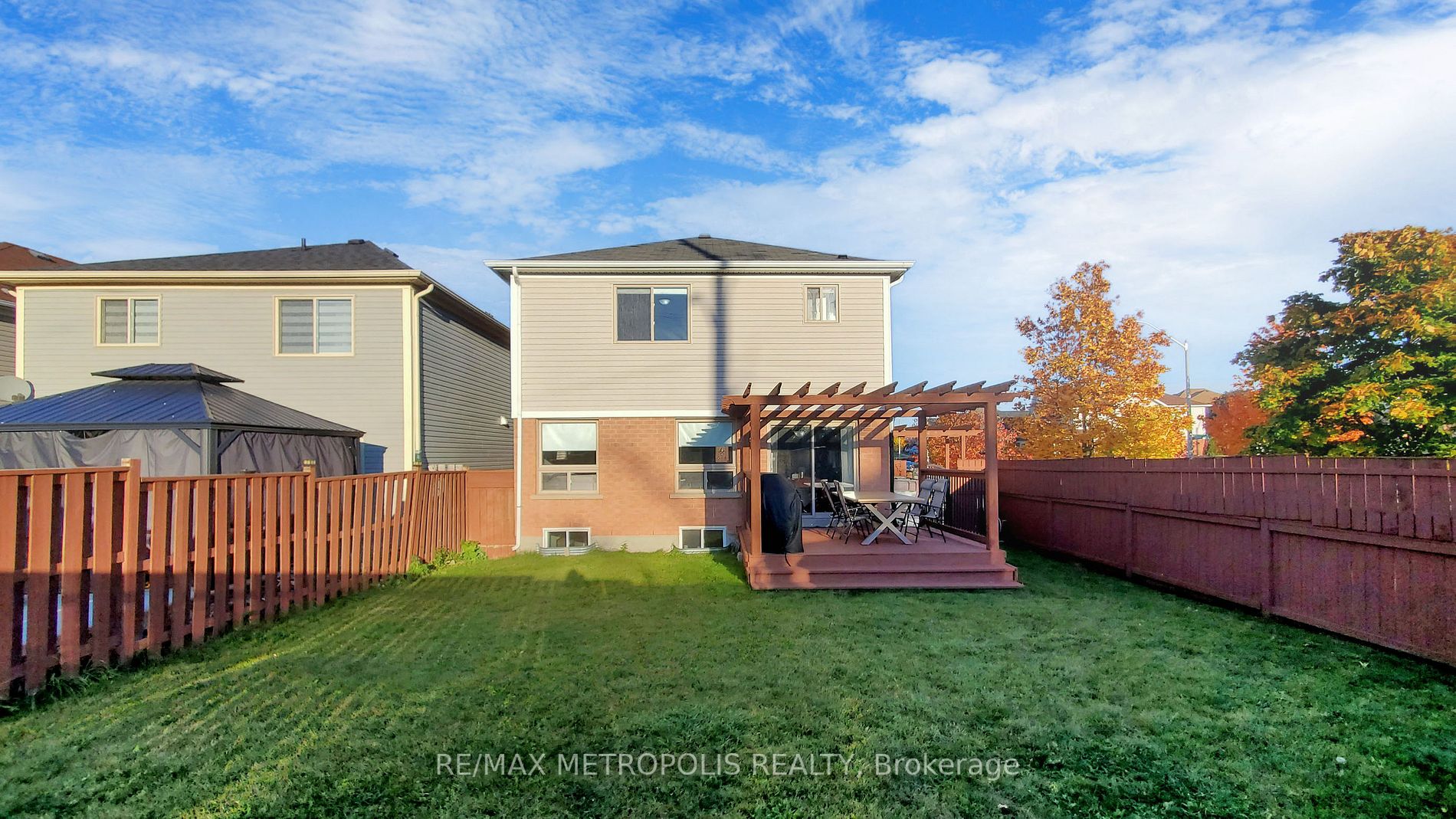 3 Bloomington Dr