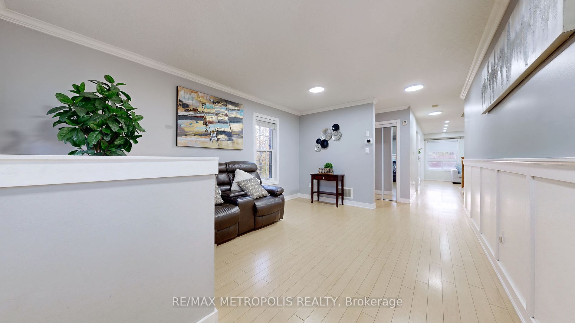 3 Bloomington Dr