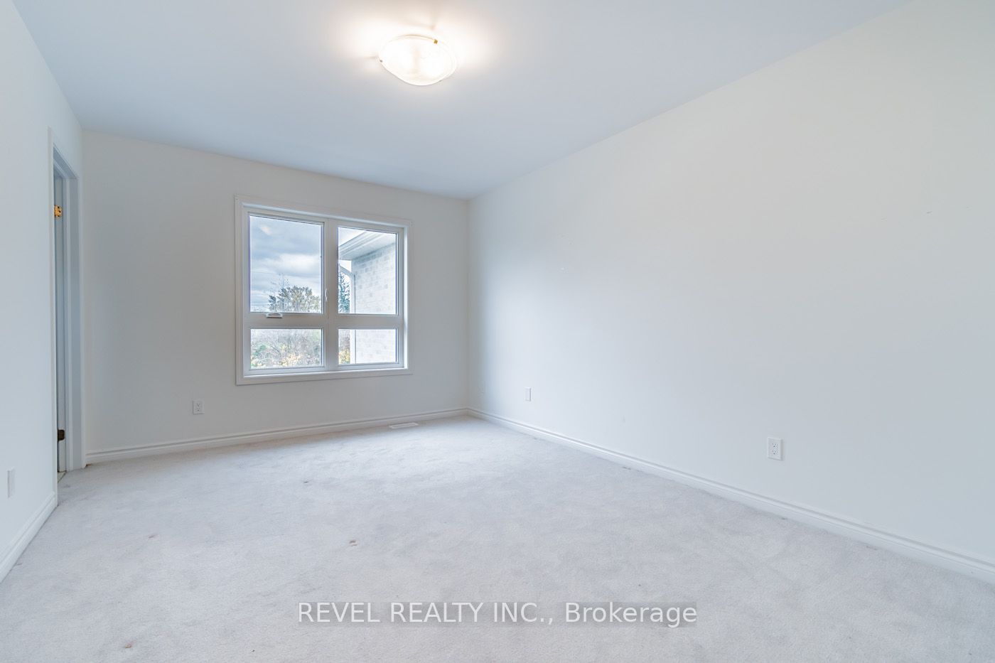 80 St George St, #21