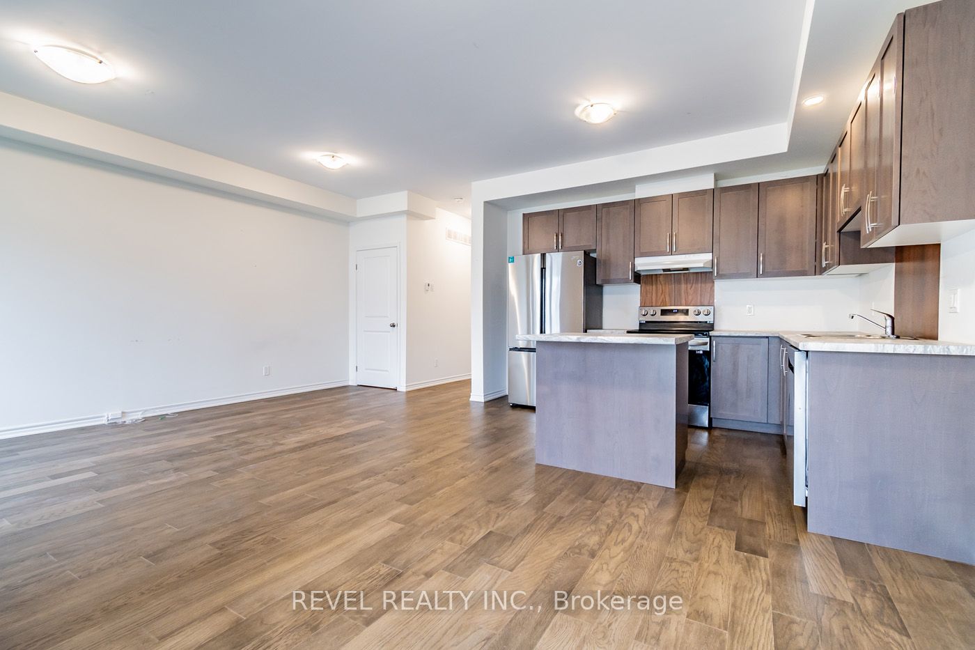 80 St George St, #21